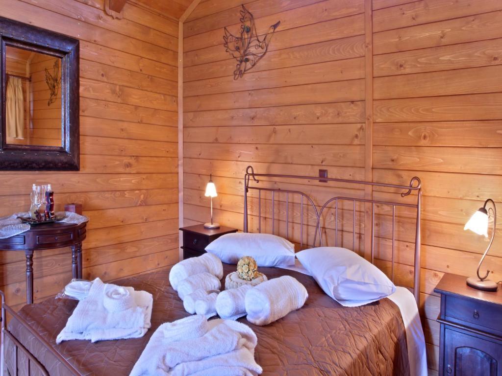 Feggarognemata Suites Ано-Трікала Номер фото